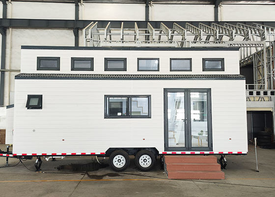 Casa pré-fabricada minúscula de 2 quartos para venda | Com pátio e pronta para envio